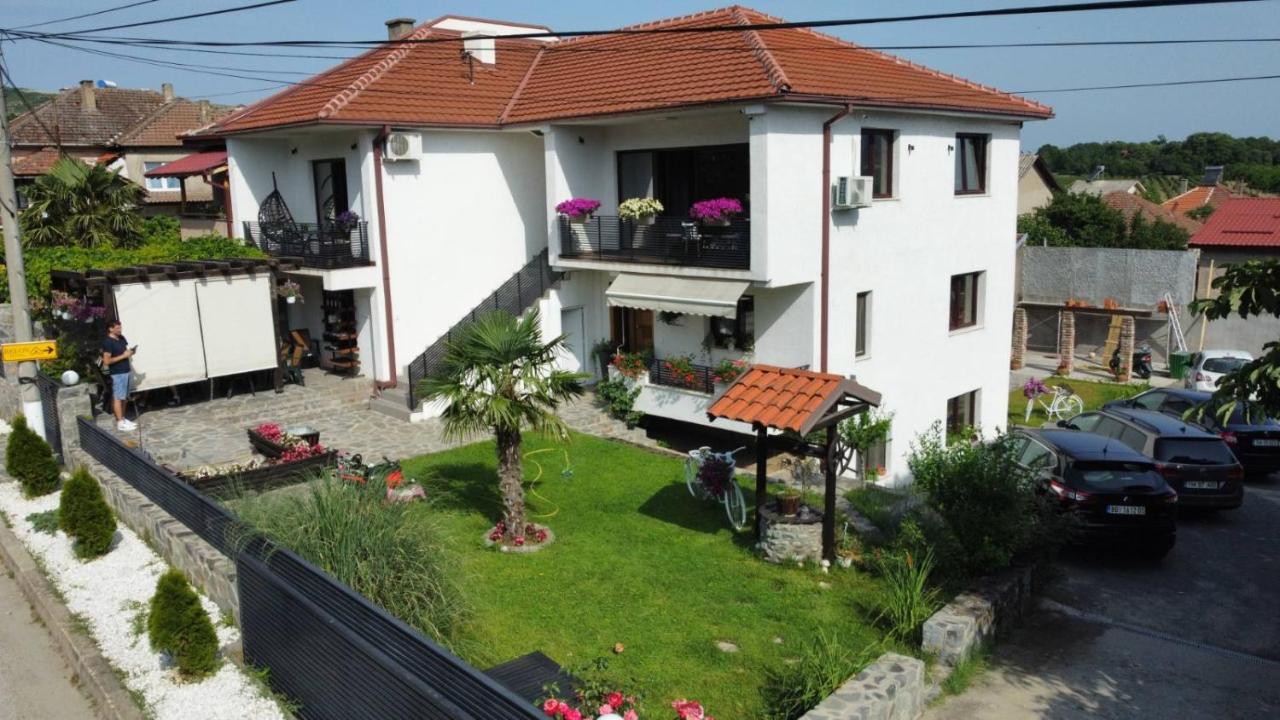 Belov Rooms And Apartments Demir Kapija Bagian luar foto