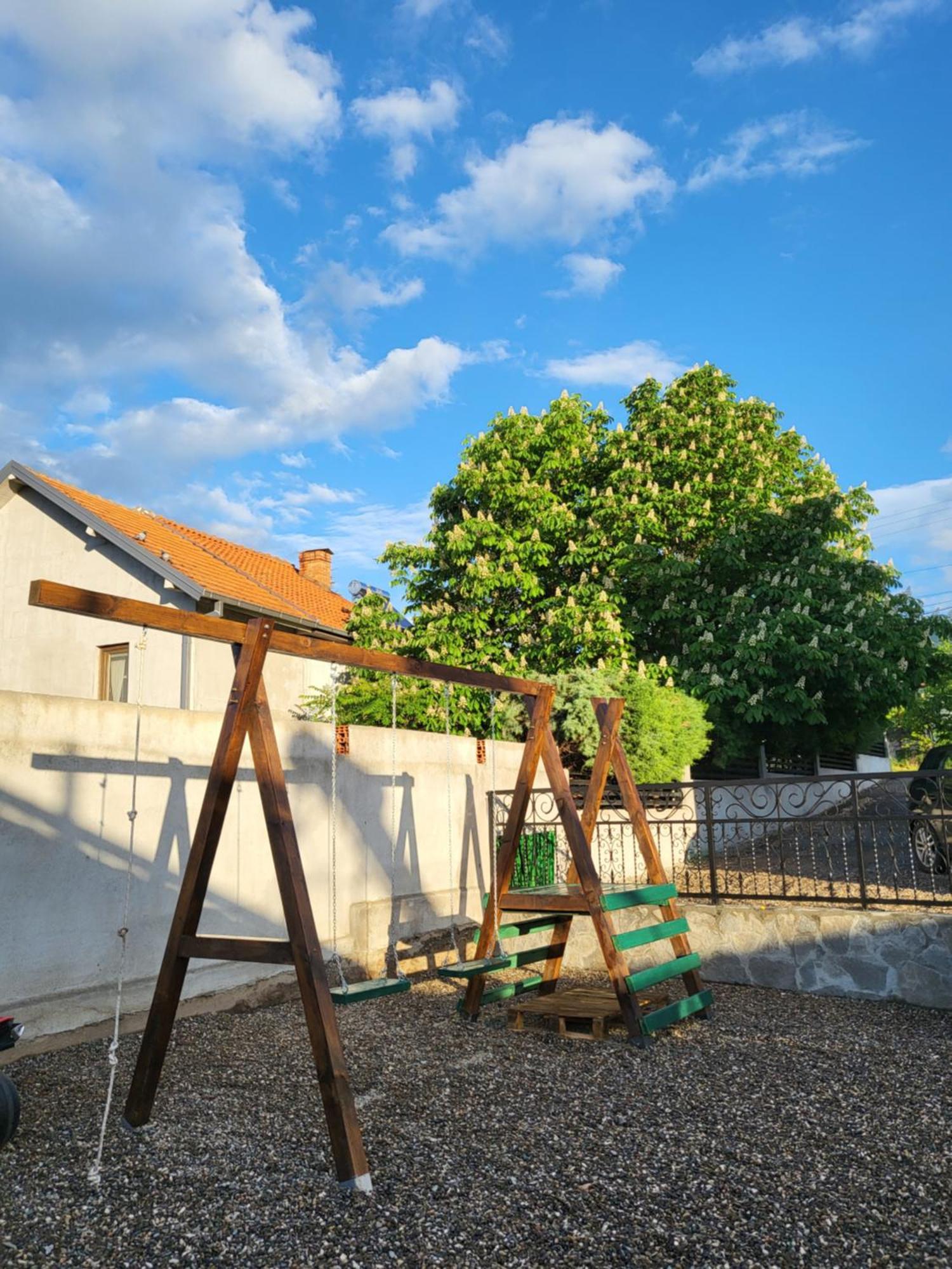 Belov Rooms And Apartments Demir Kapija Bagian luar foto